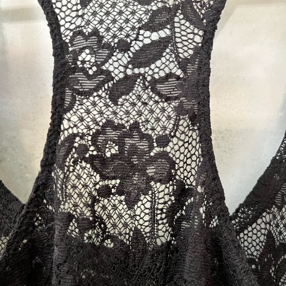 Cosabella lace racer back camisole - Picture 5 of 9
